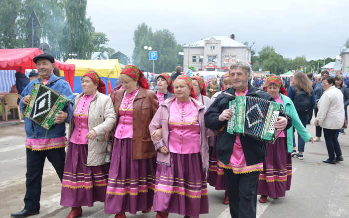 Прогноз погоды кичменгский городок на 3 дня. Кичменгский городок музей. Кич городок. Кичменгский городок село.