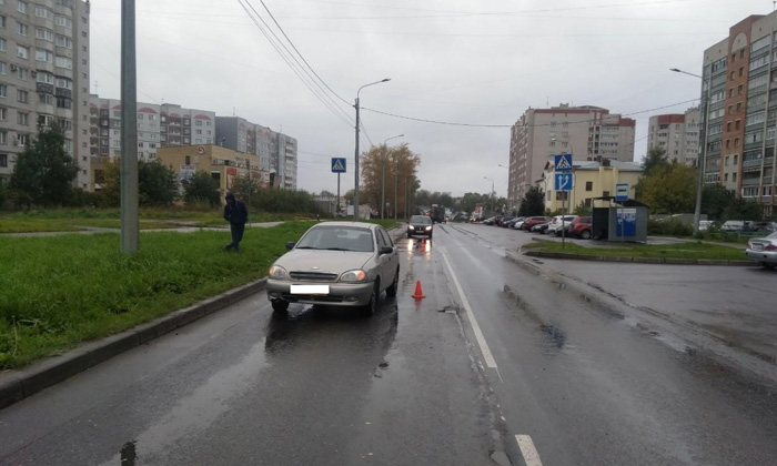 Женщина попала под колеса иномарки на пешеходном переходе в Вологде