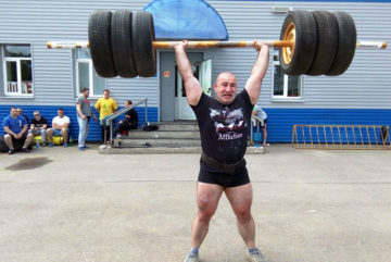 Вологодский силач, который жмет лежа 215 кг, стал мастером спорта международного класса