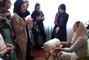 «Настоящее волшебство»: выставка вологодского кружева открылась в Иране