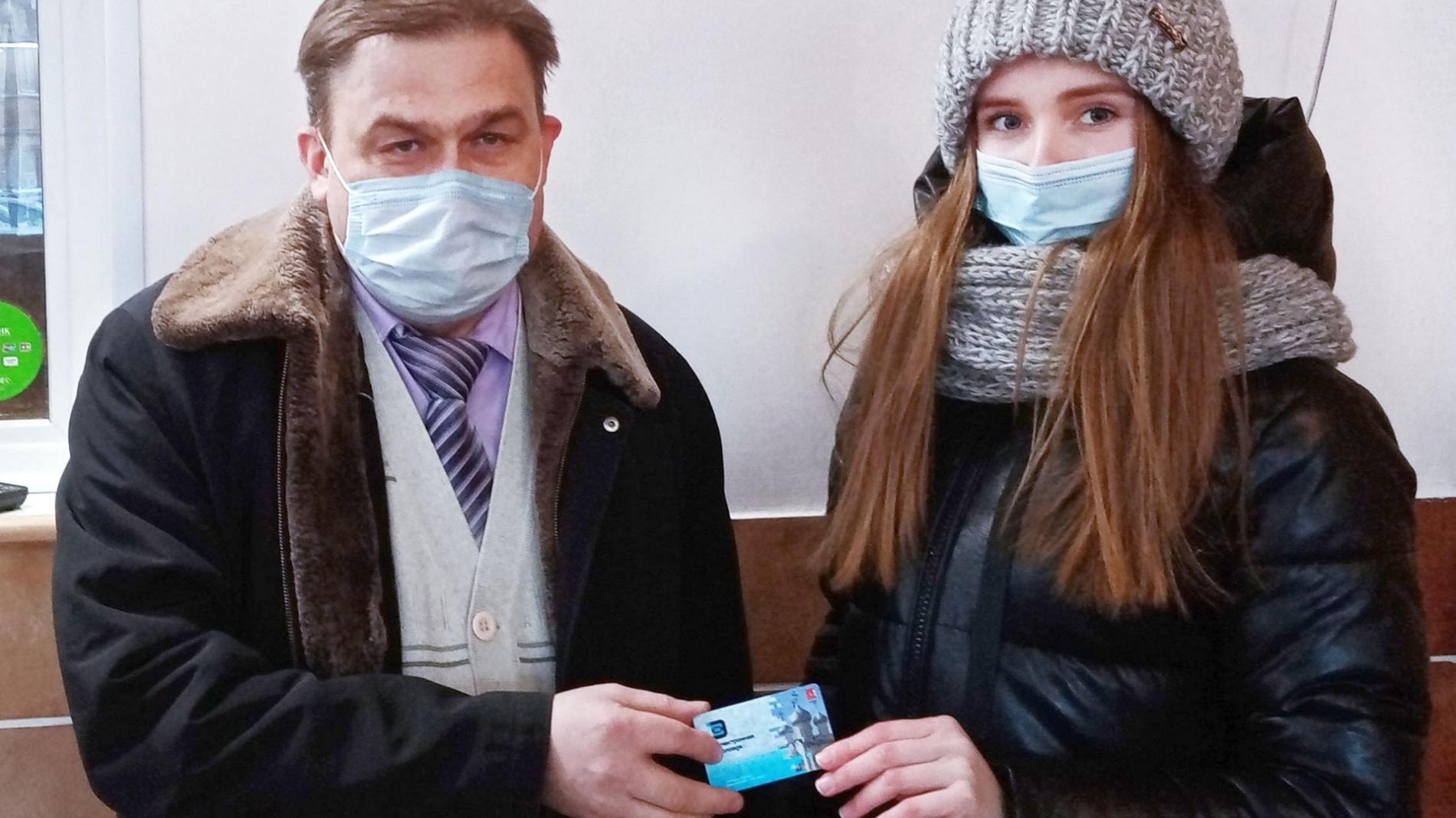 Счастливчик отозвался: бесплатный проездной на месяц от ПАТП-1 получила медсестра из Вологды