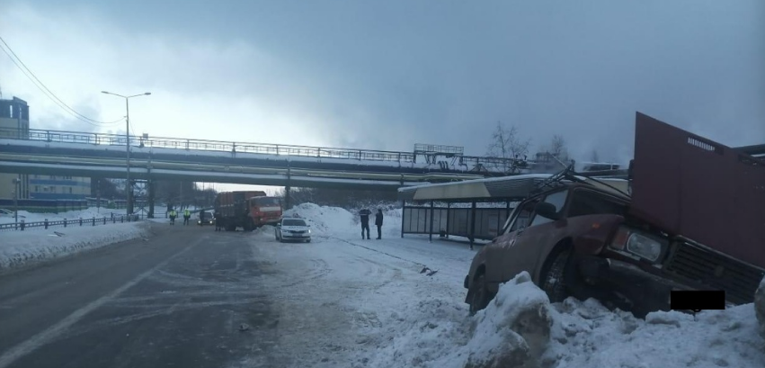 В Череповце ищут очевидцев смертельного ДТП с мусоровозом