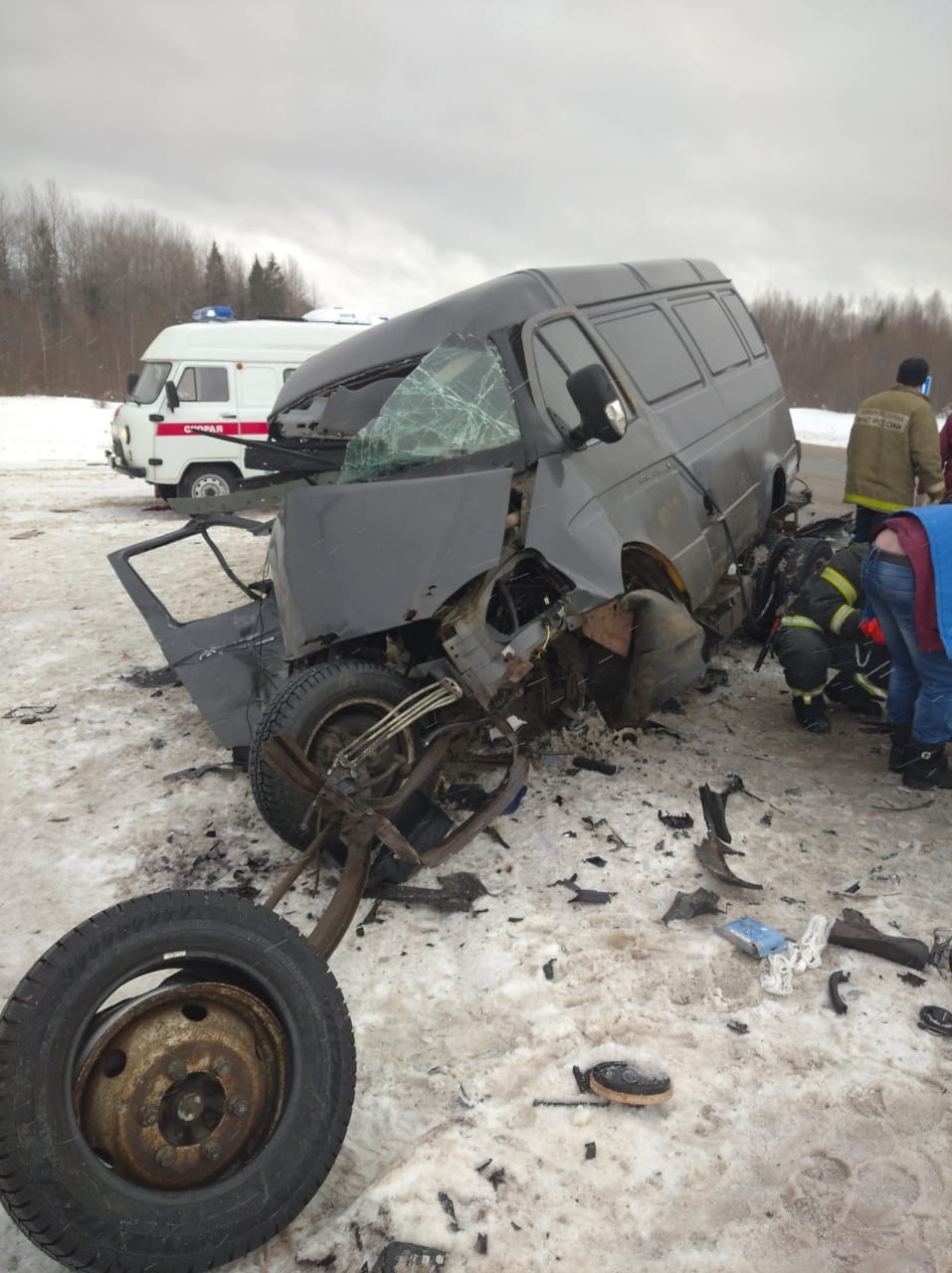 Пассажирка «ГАЗели» погибла при лобовом столкновении с внедорожником в Сямженском районе