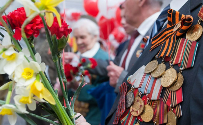 Вологодским ветеранам ко Дню Победы выплатили по 10 тысяч рублей