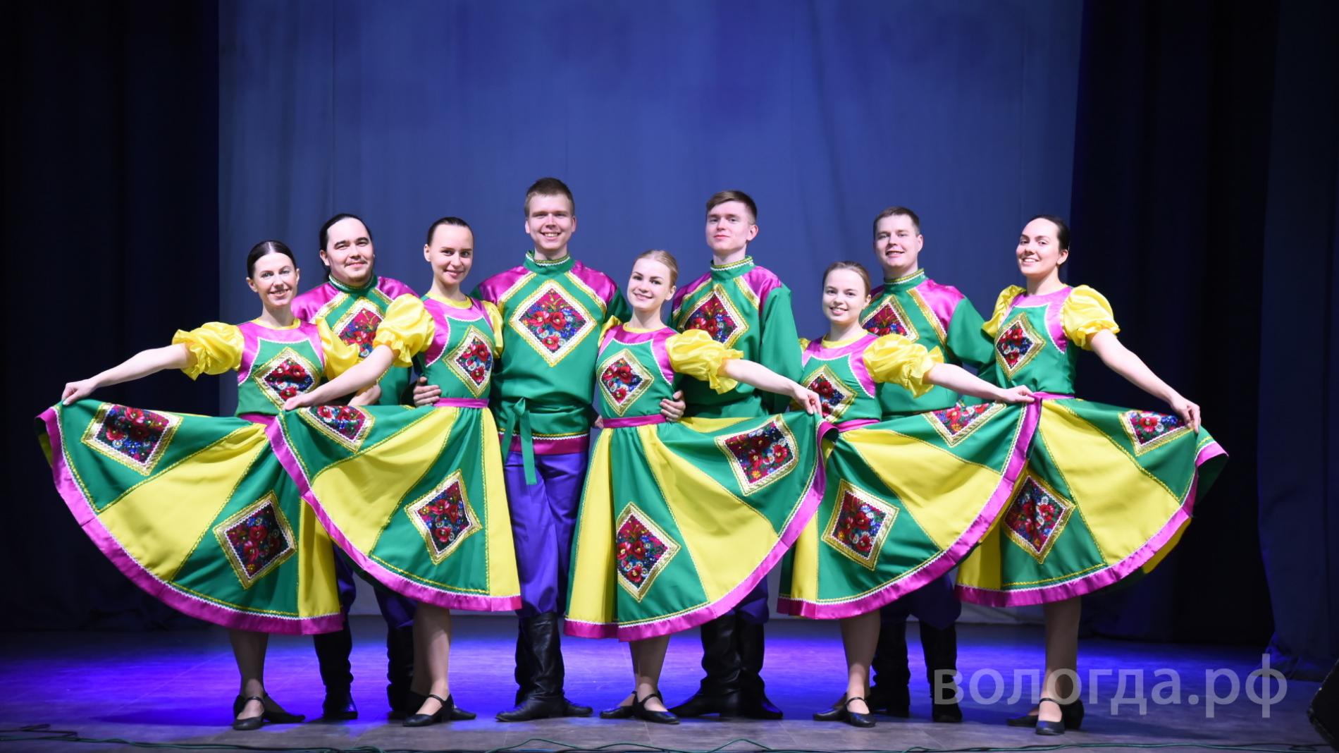 Полвека в Вологде существует ансамбль народного танца «Рябинка»