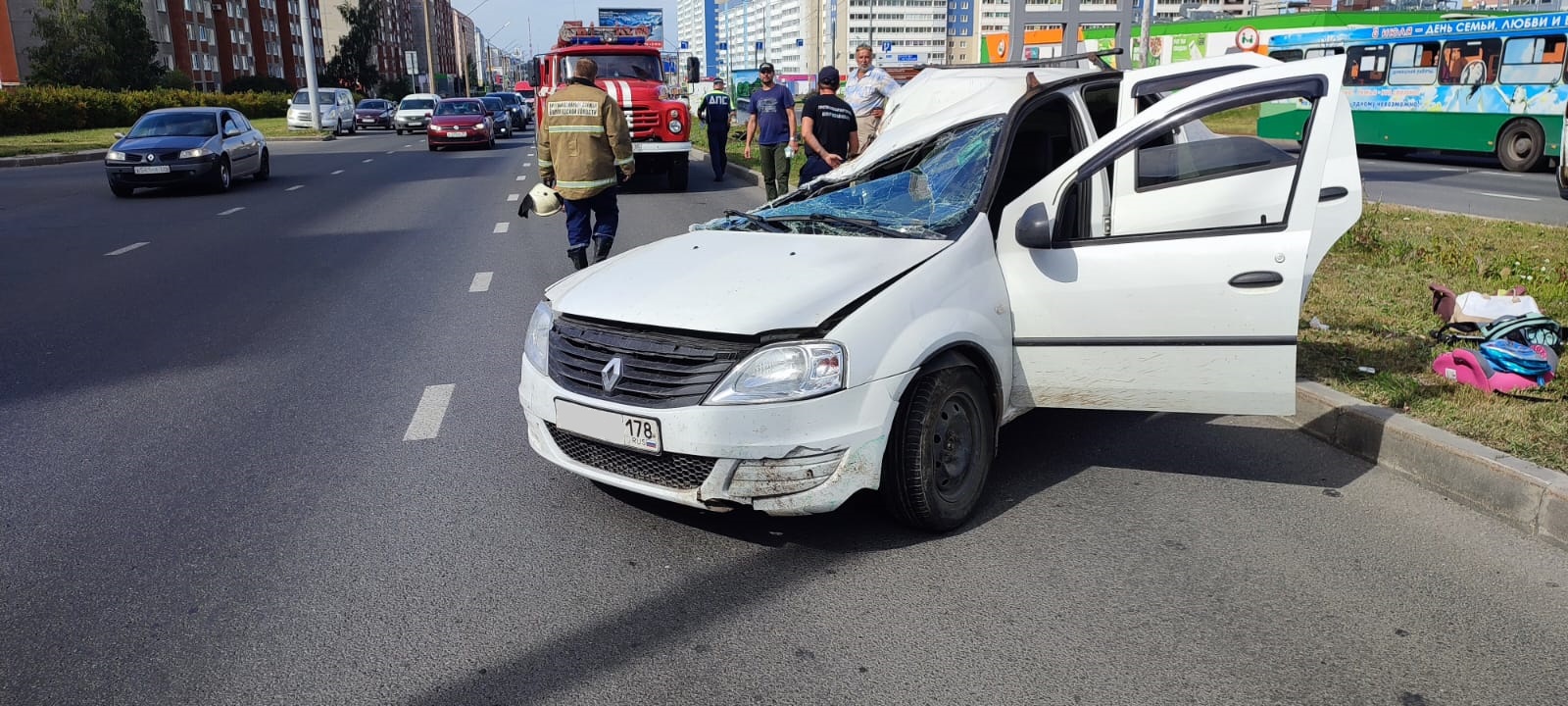В Череповце мужчина и двое детей пострадали в ДТП на Октябрьском проспекте
