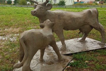 Памятник коровам появился в Тотемском районе
