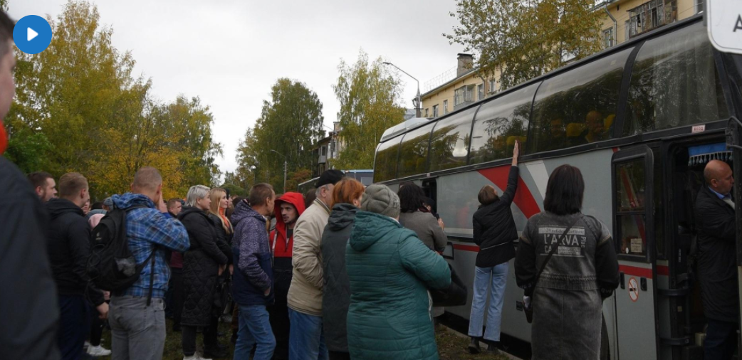 В Вологде проводили мобилизованных граждан