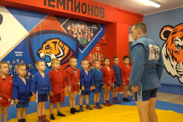 Дети, чьих отцов мобилизовали, бесплатно занимаются в спортивном клубе «Пионер» в Вологде