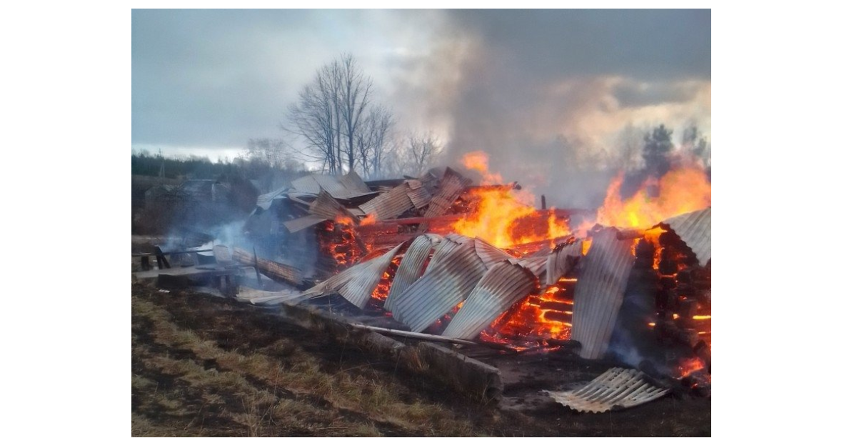 В Бабушкинском районе сгорел жилой дом