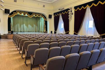 В Череповце впервые за 25 лет отремонтировали зал филармонии